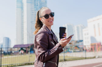 Thanksgiving travel: Airhub unlimited 5G for GPS, Uber, Maps and video streaming without cap!