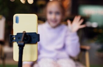 Historic turning point: the European Parliament votes to ban social networks for under-16s