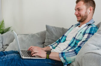 ExpressVPN: military encryption and TrustedServer for optimal security from €2.99/month