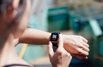 A connected home with the 5G box and connected watches